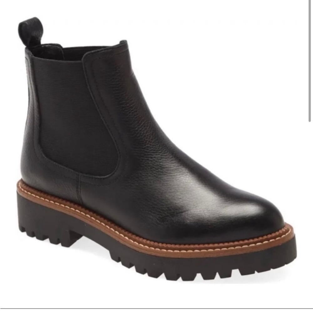 Caslon Miller Chelsea boot 8.5